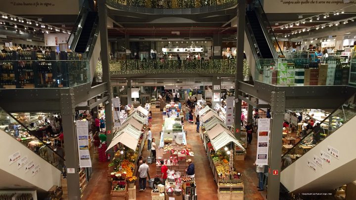 Interno punto vendita Eataly